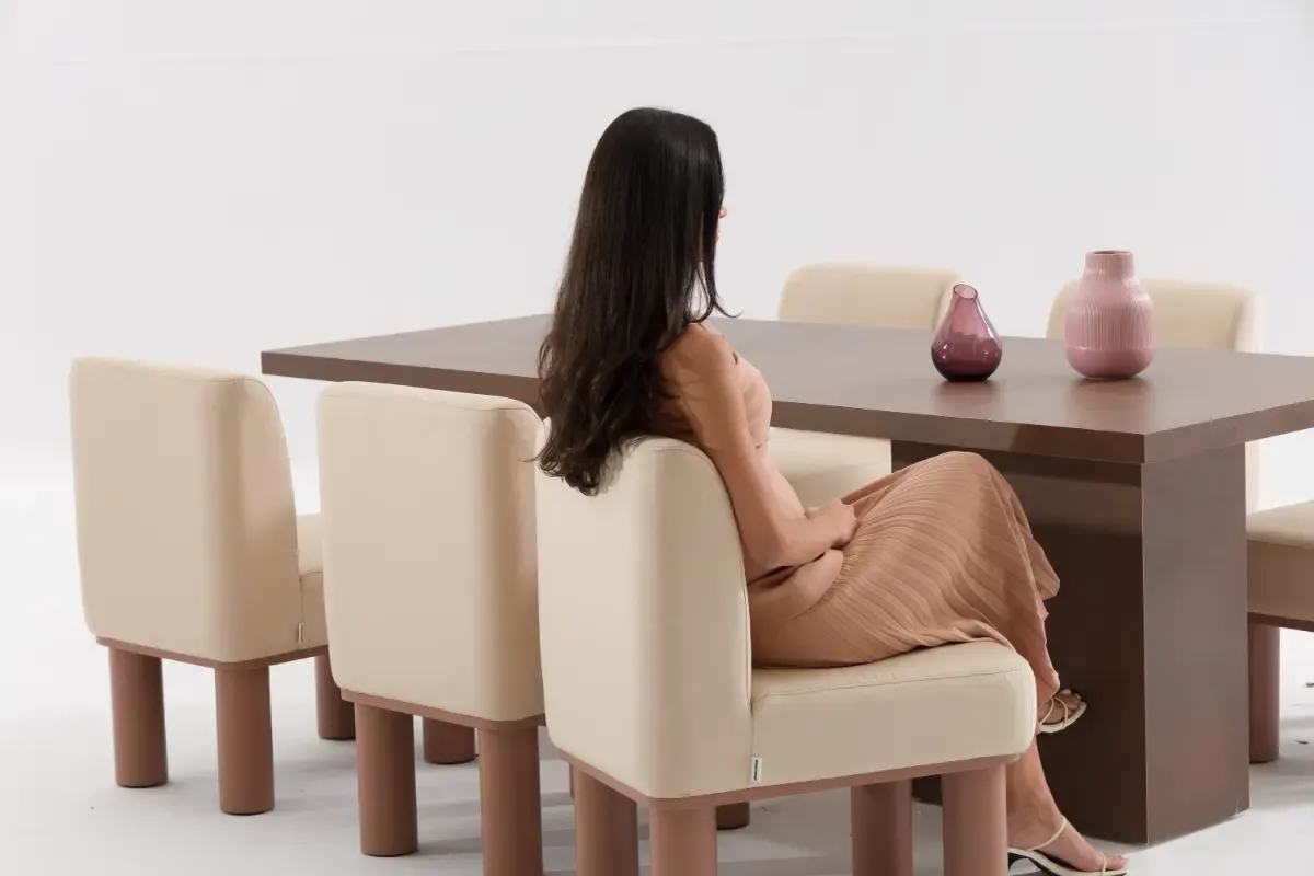 Mousse dining - Tables et chaises