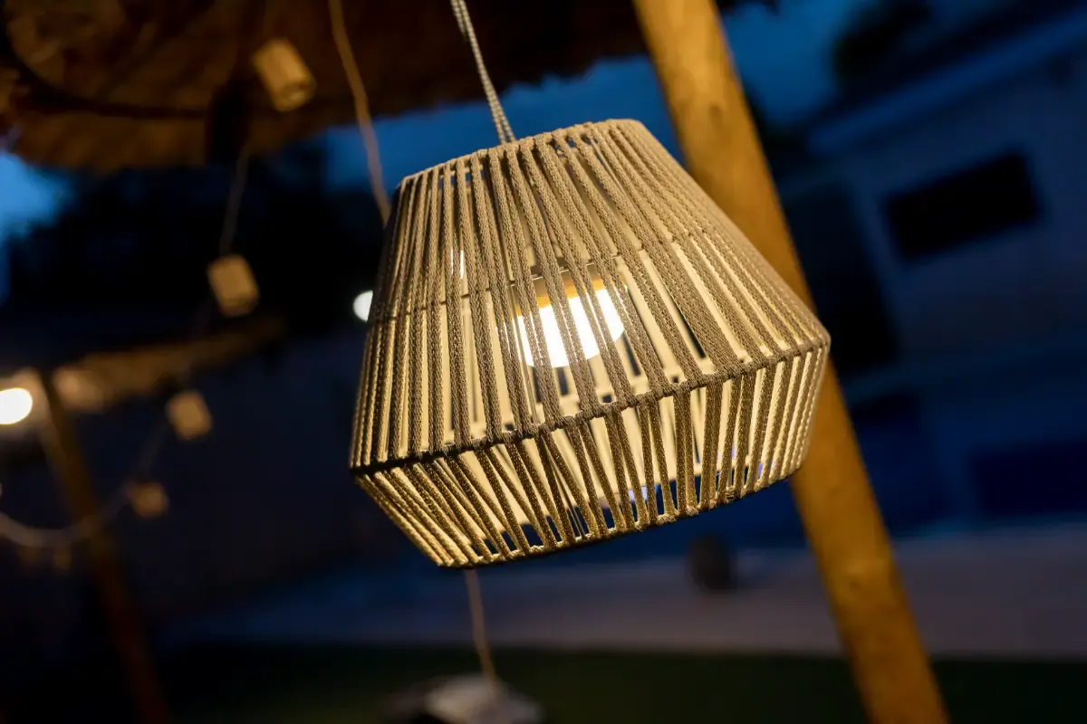 Conta 30 - Luminaires