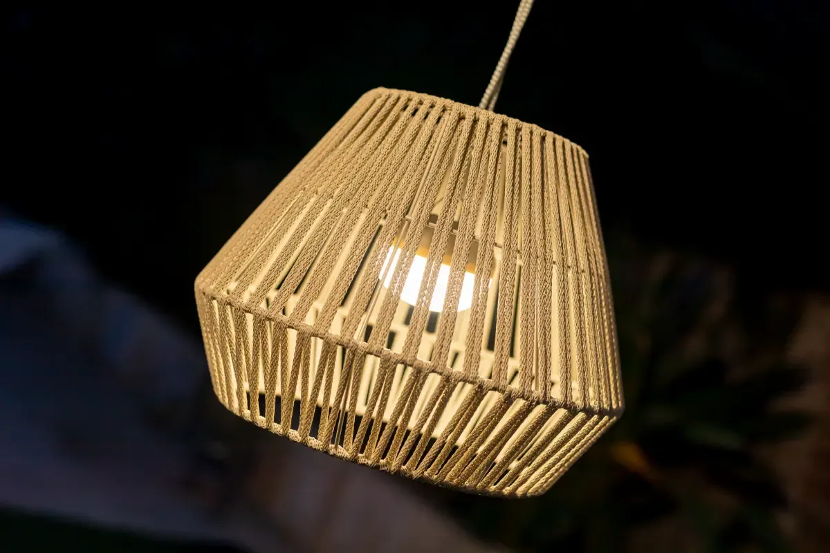 Conta 30 - Luminaires