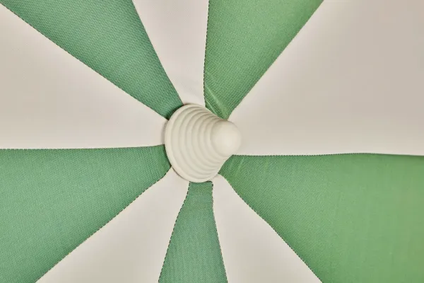Toscana - Parasols et pieds