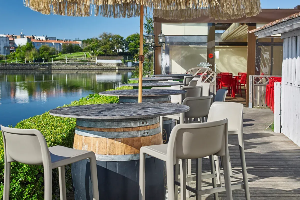 Attic Bar - Chaises de jardin