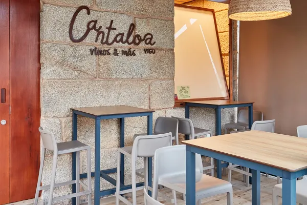 Attic Bar - Chaises de jardin