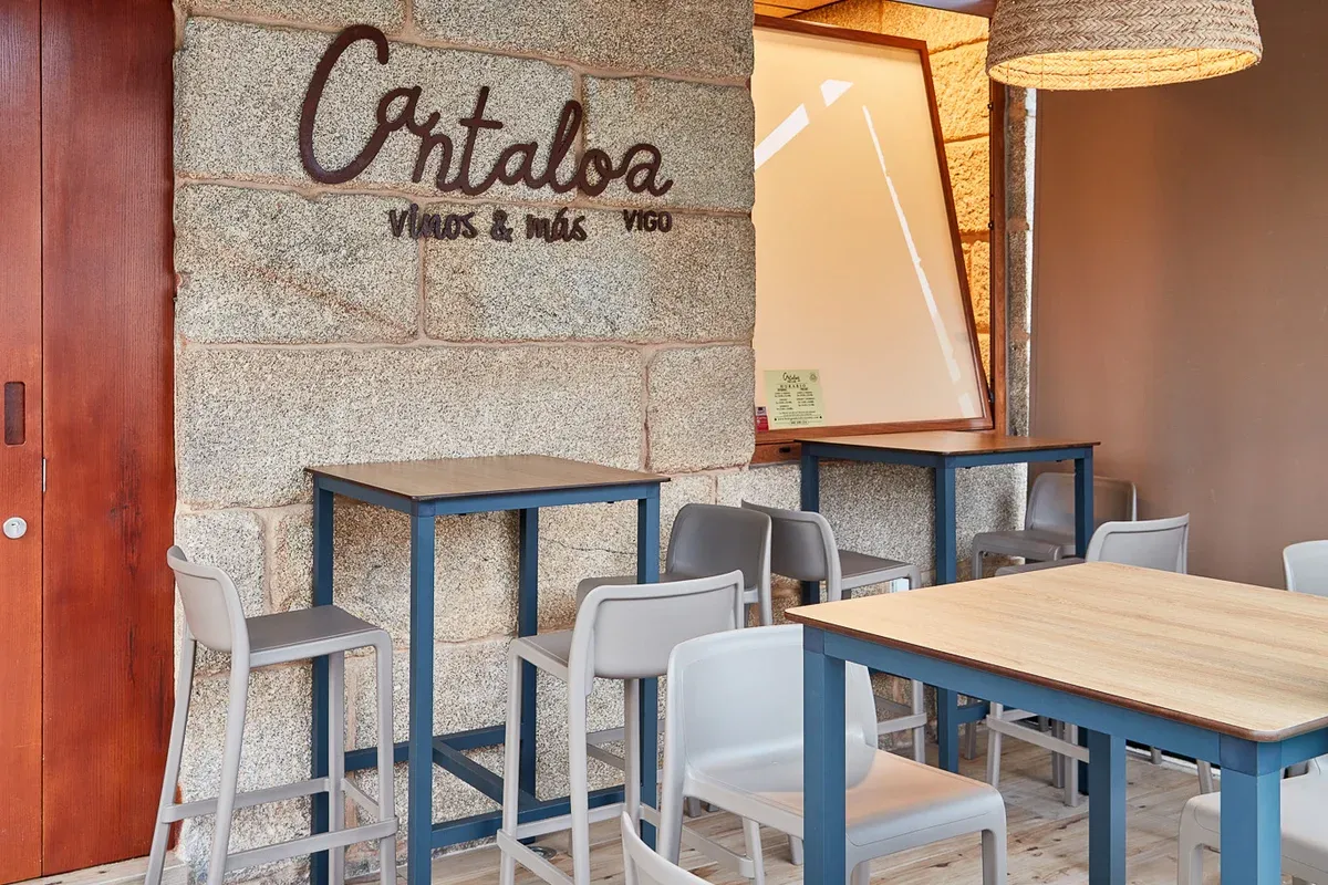 Attic Bar - Chaises de jardin