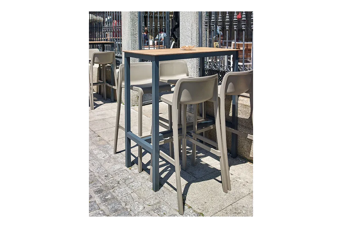 Attic Bar - Chaises de jardin