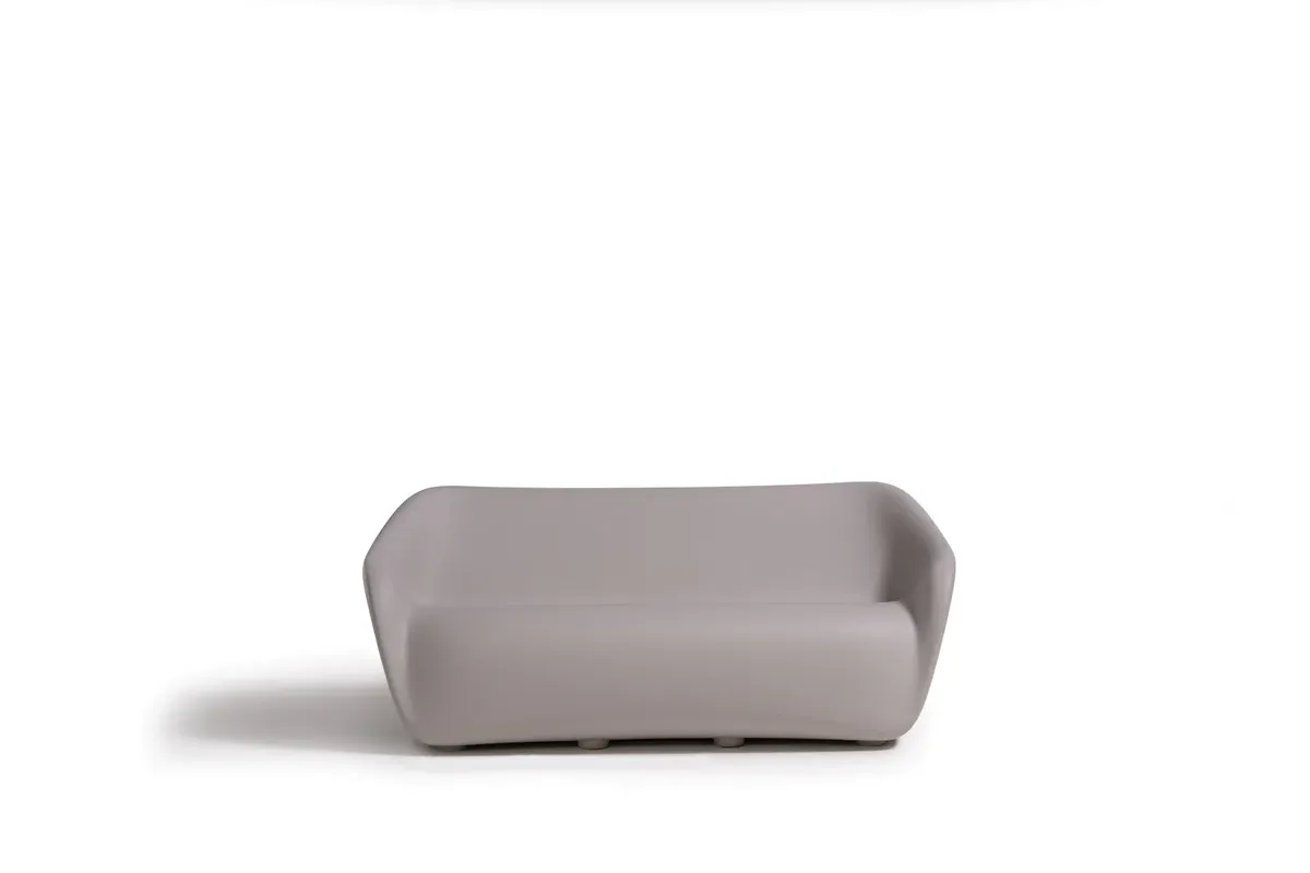 Rebor Sofa - Monobloc