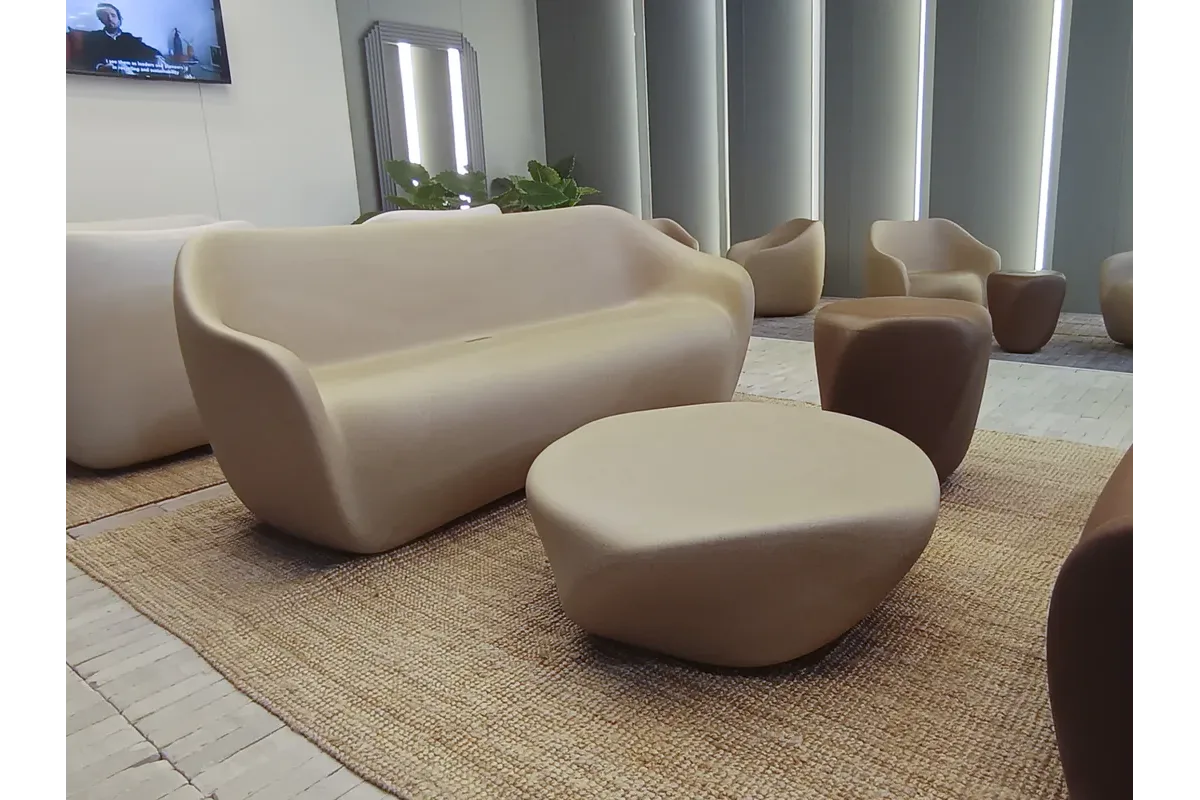 Rebor Sofa - Monobloc