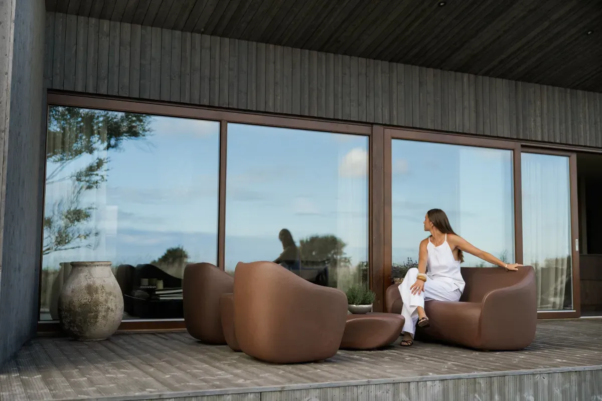 Rebor Sofa - Monobloc